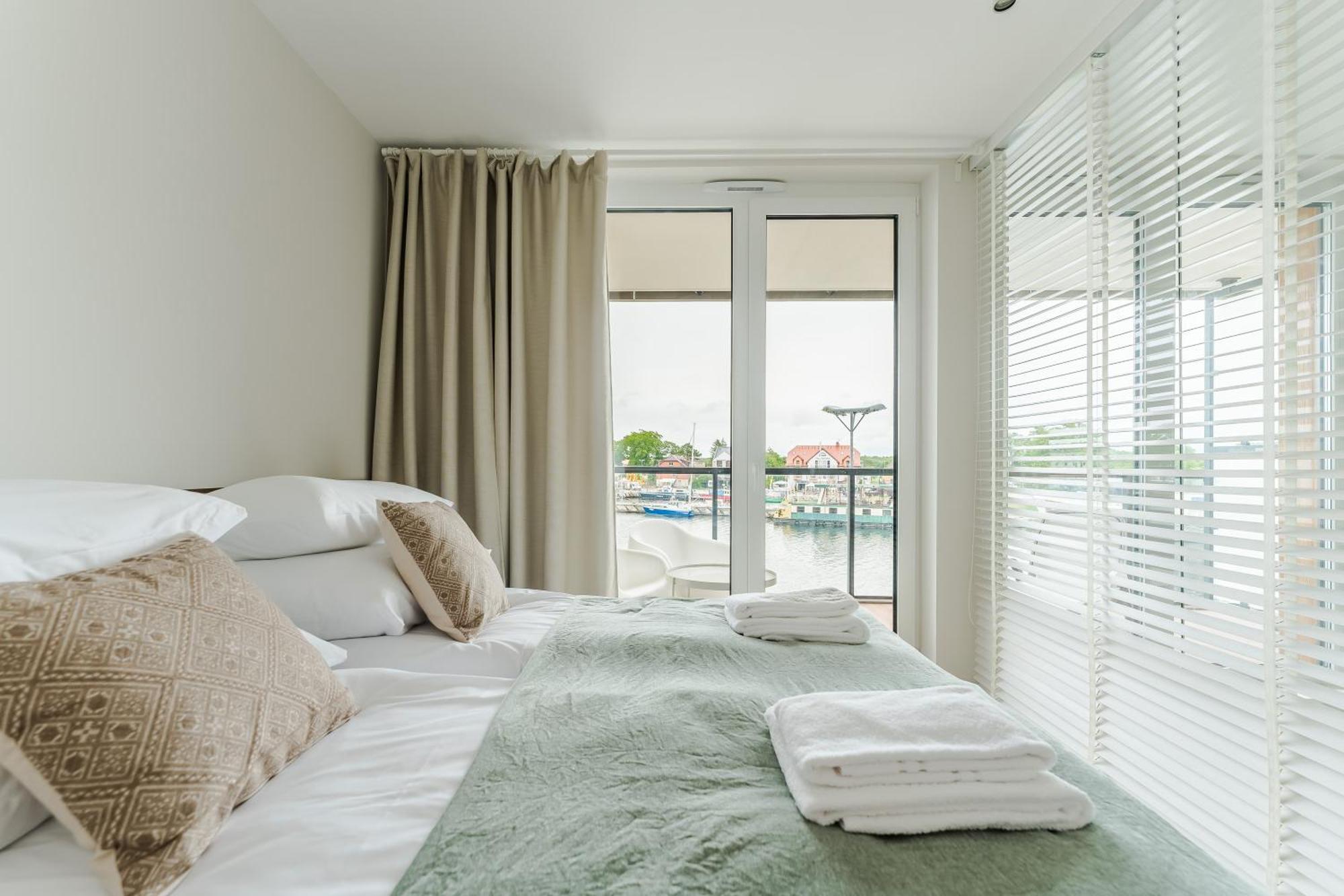 Apartment Penthouse Lighthouse Surfingbird